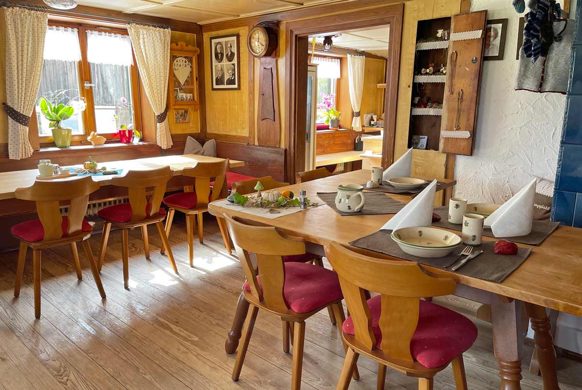 gemütliche Brotzeit im Allgäu